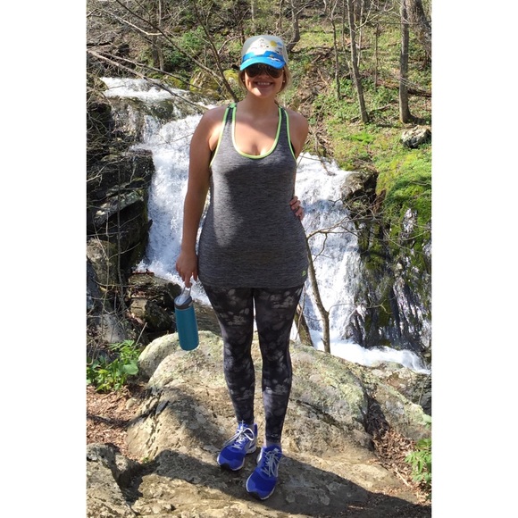 Champion Athletic Leggings, Black/Grey Abstract Design, Size Medium - Picture 3 of 17